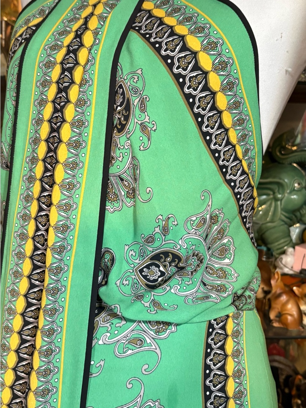 BCBGMAXAZRIA Arlenis green paisley halter maxi dress vibrant green 6 - Picture 8 of 13